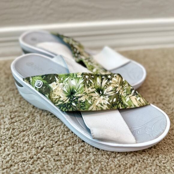 BZEES | Diamond X-Band Slide Sandals Green Floral | Women’s Size 8.5 - Picture 2 of 5
